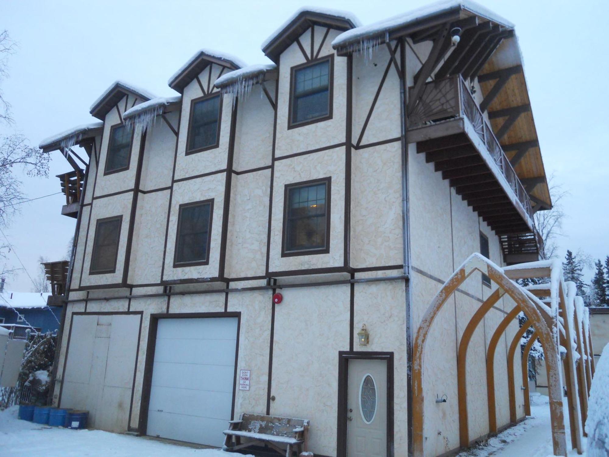 Abbey Archway Inn Fairbanks Buitenkant foto