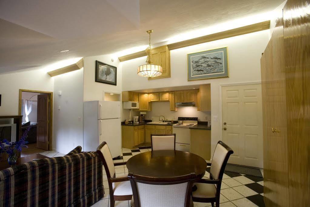 Abbey Archway Inn Fairbanks Buitenkant foto